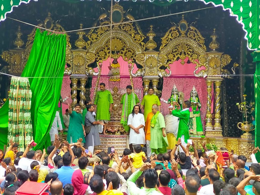 हरियाली तीज पर स्वर्ण रजत निर्मित हिंडोली में विराजेंगे Thakur Banke Bihari Lal