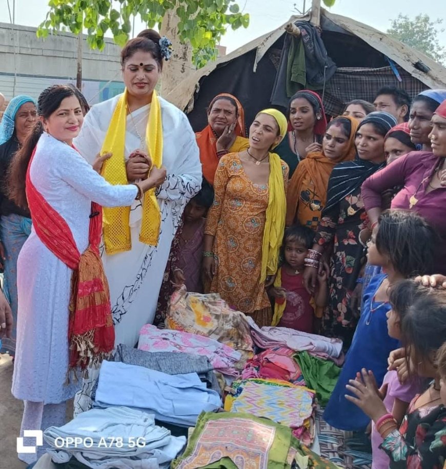 गरीब असहाय जरूरतमंद लोगों को घरेलू सामान वितरण किया गया