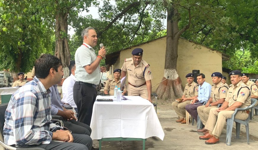 मंडल रेल प्रबंधक का रेलवे सुरक्षा बल (RPF) की वरिष्ठ मण्डल सुरक्षा आयुक्त रिज़र्व लाइन, कम्पनी न. 38  में आगमन